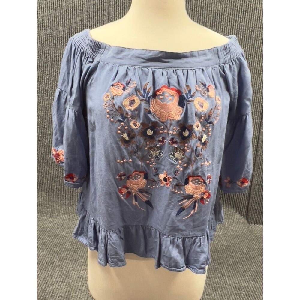 Altar'd State Top Womens Small Blue Off Shoulder Boho Floral Embroidered‎ Blouse